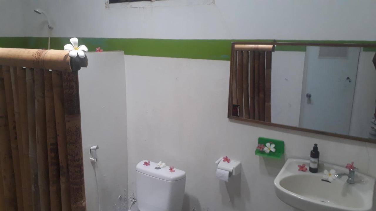 Fullesguesthouse Quần đảo Gili Ngoại thất bức ảnh