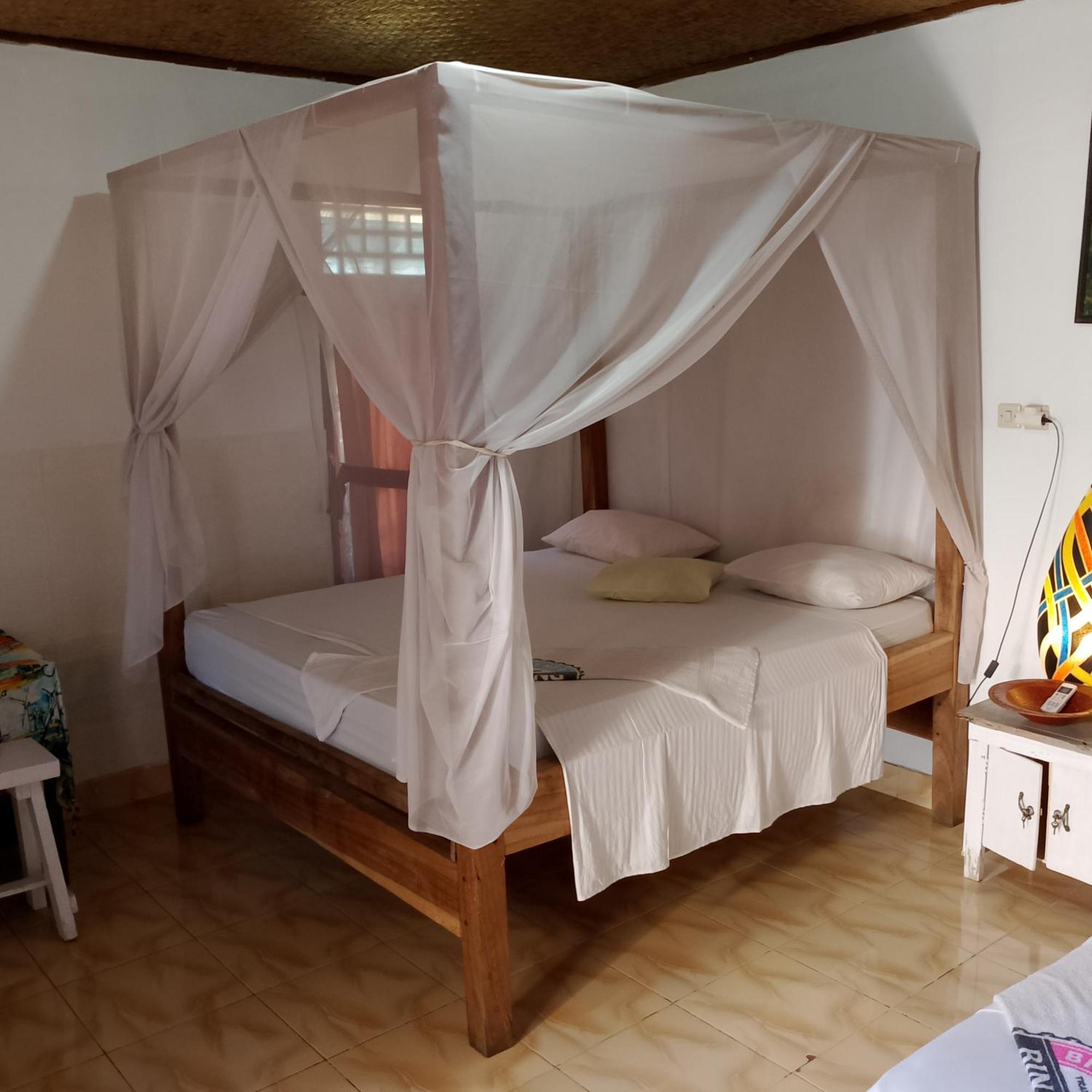 Fullesguesthouse Quần đảo Gili Ngoại thất bức ảnh